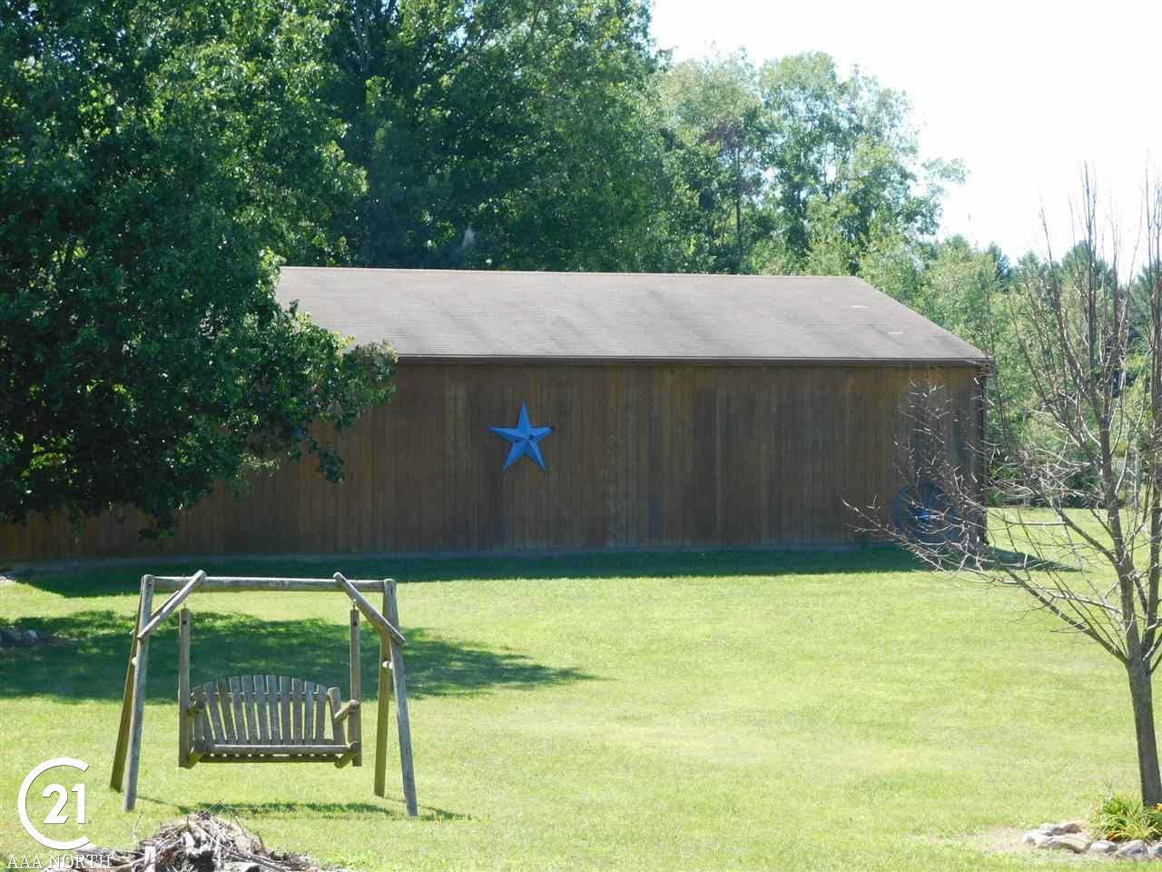 4212 Bishop Road Dryden, MI 48428 - Photo 30 of 38 Barn