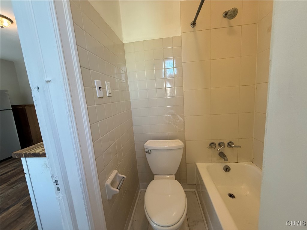 303 Griffiths Street, Unit 3 Syracuse, NY 13208 - Photo 6 of 9