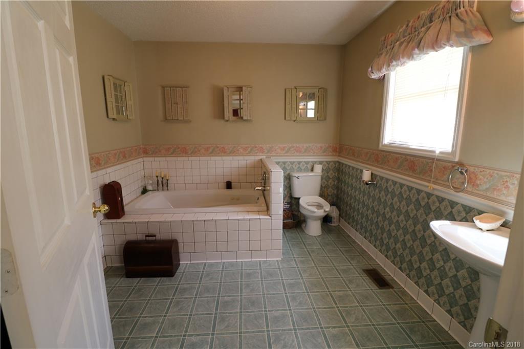177 Hildebrand Street, Unit 27A Rutherfordton, NC 28139 - Photo 10 of 16 Gallery Image 10