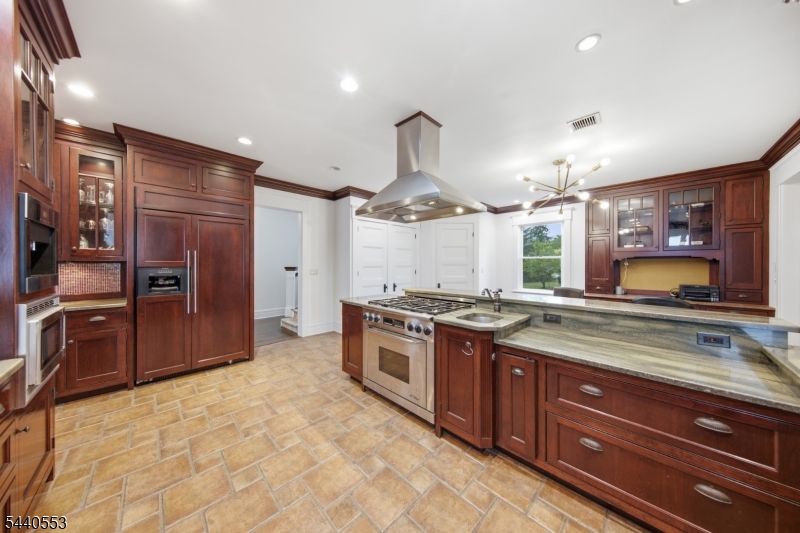 539 South Beverwyck Road Parsippany, NJ 07054 - Photo 17 of 48