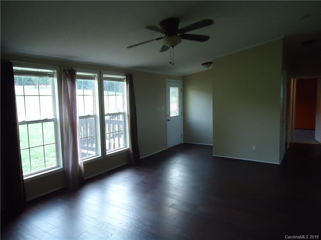 744 Spring Pointe Drive Stony Point, NC 28678 - Photo 11 of 32 Gallery Image 11