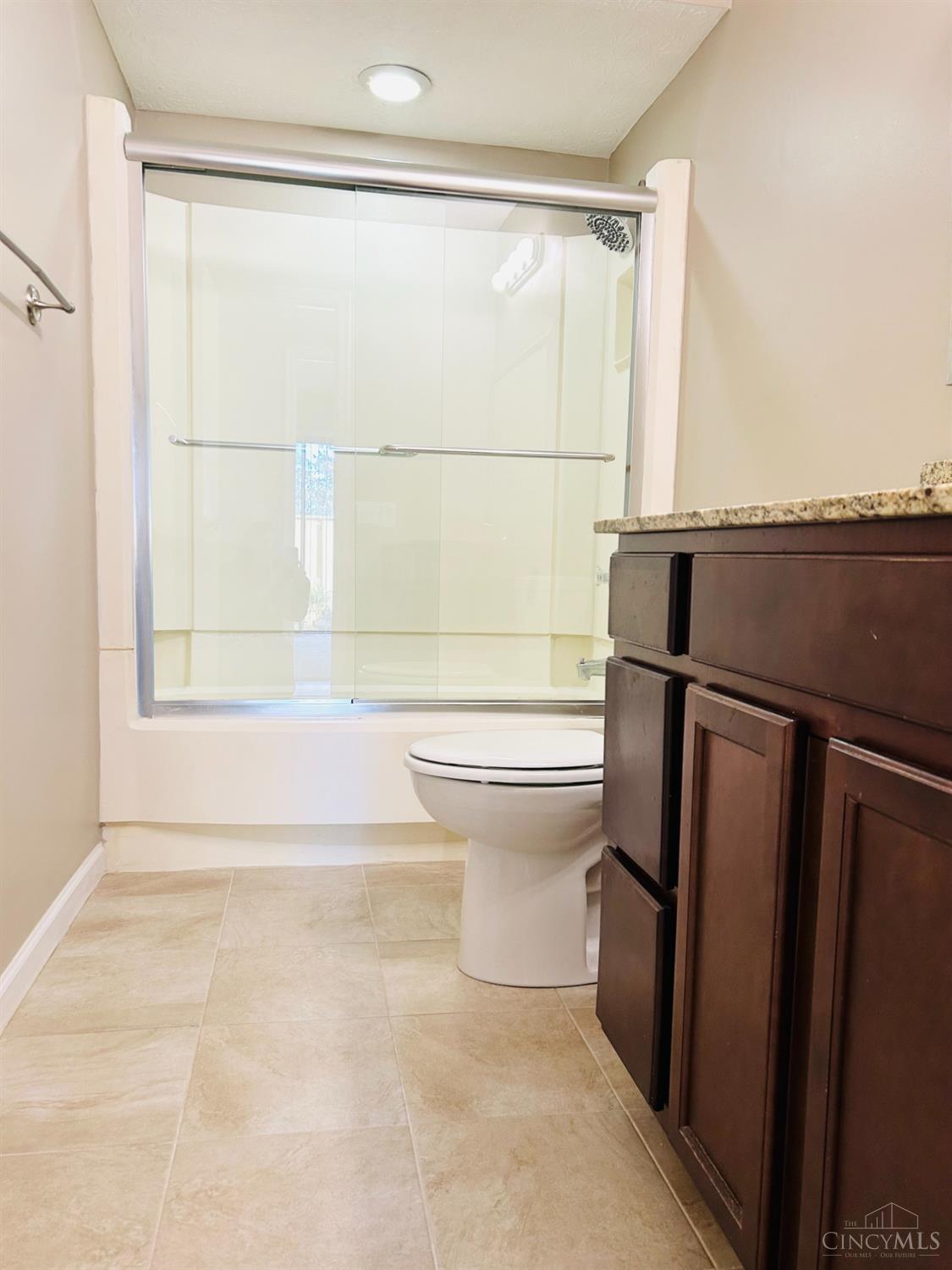 8122 Timbertree Way Beckett Ridge, OH 45069 - Photo 24 of 36