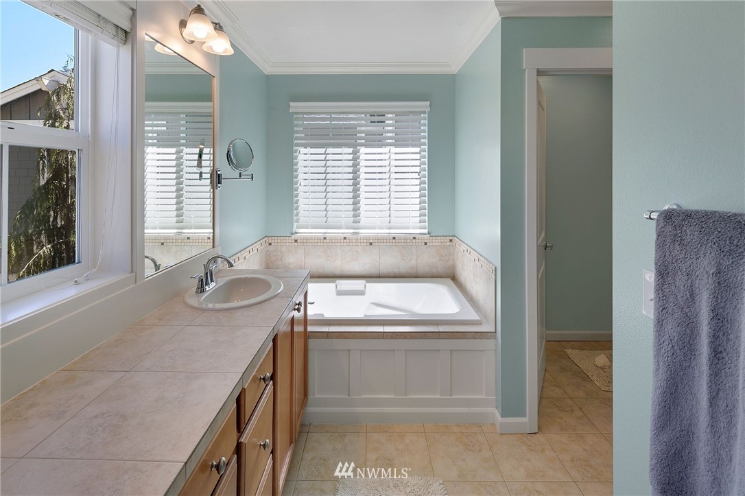 21830 37th Drive Southeast Bothell, WA 98021 - Photo 17 of 31