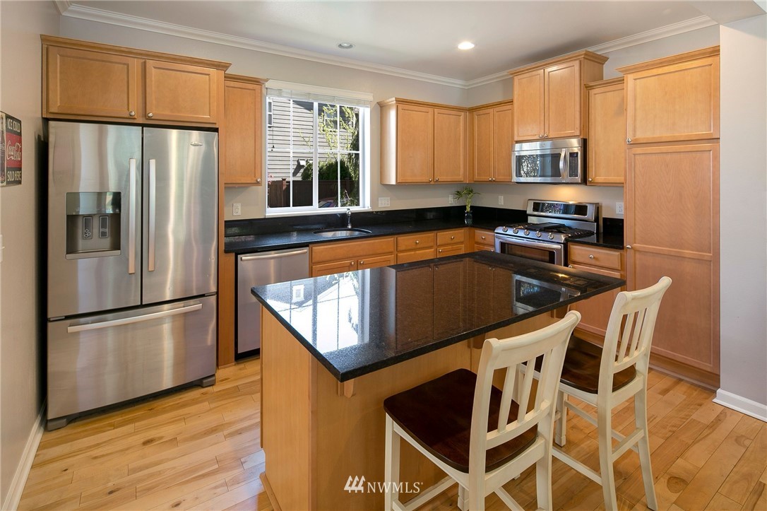 21830 37th Drive Southeast Bothell, WA 98021 - Photo 5 of 31
