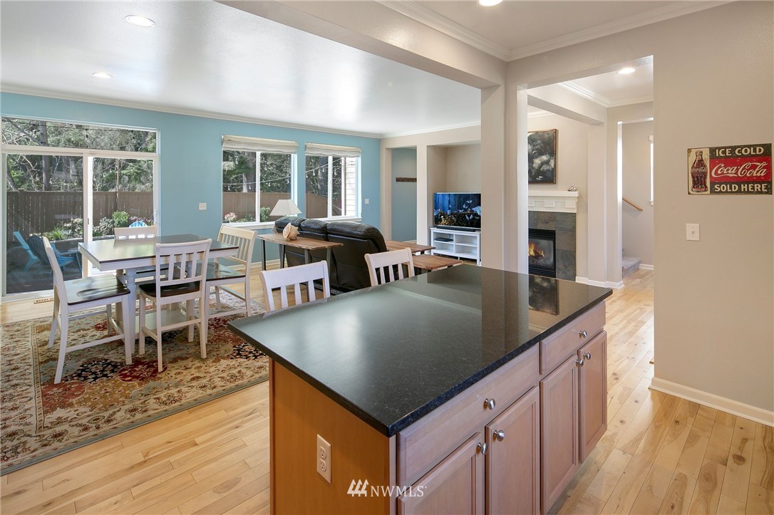 21830 37th Drive Southeast Bothell, WA 98021 - Photo 8 of 31