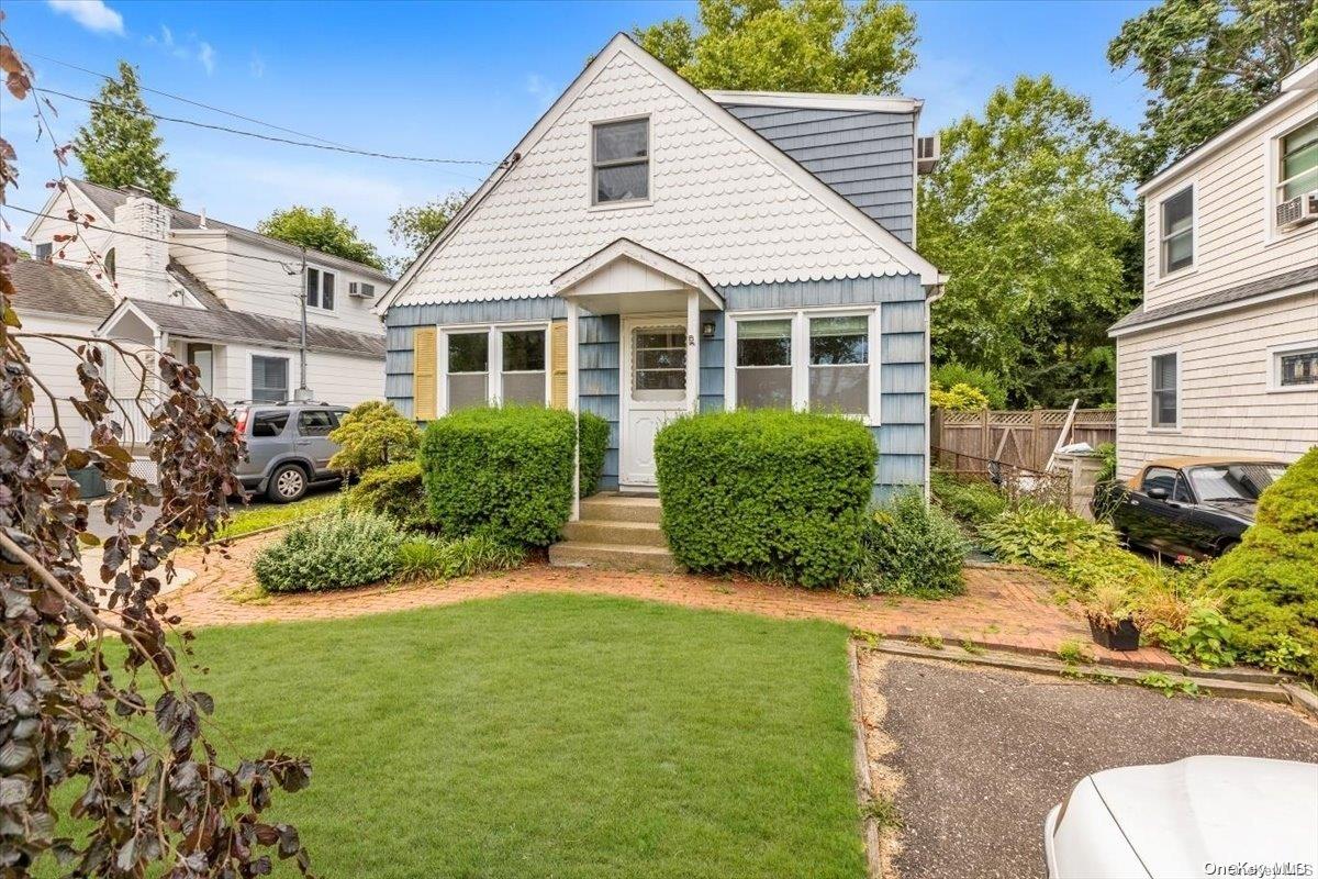 Welcome to 170 Taft Crescent