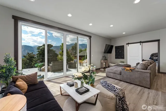 $669,950 | 58 Ward Lane, Manson, WA 98831