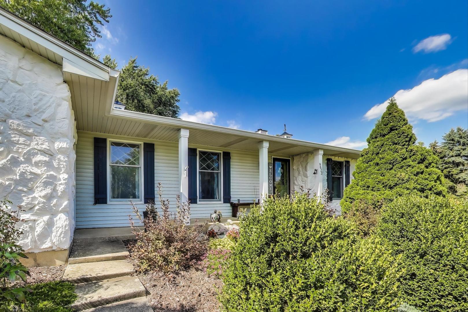 9623 North Hunters Lane Spring Grove, IL 60081 - Photo 5 of 49 Gallery Image 5