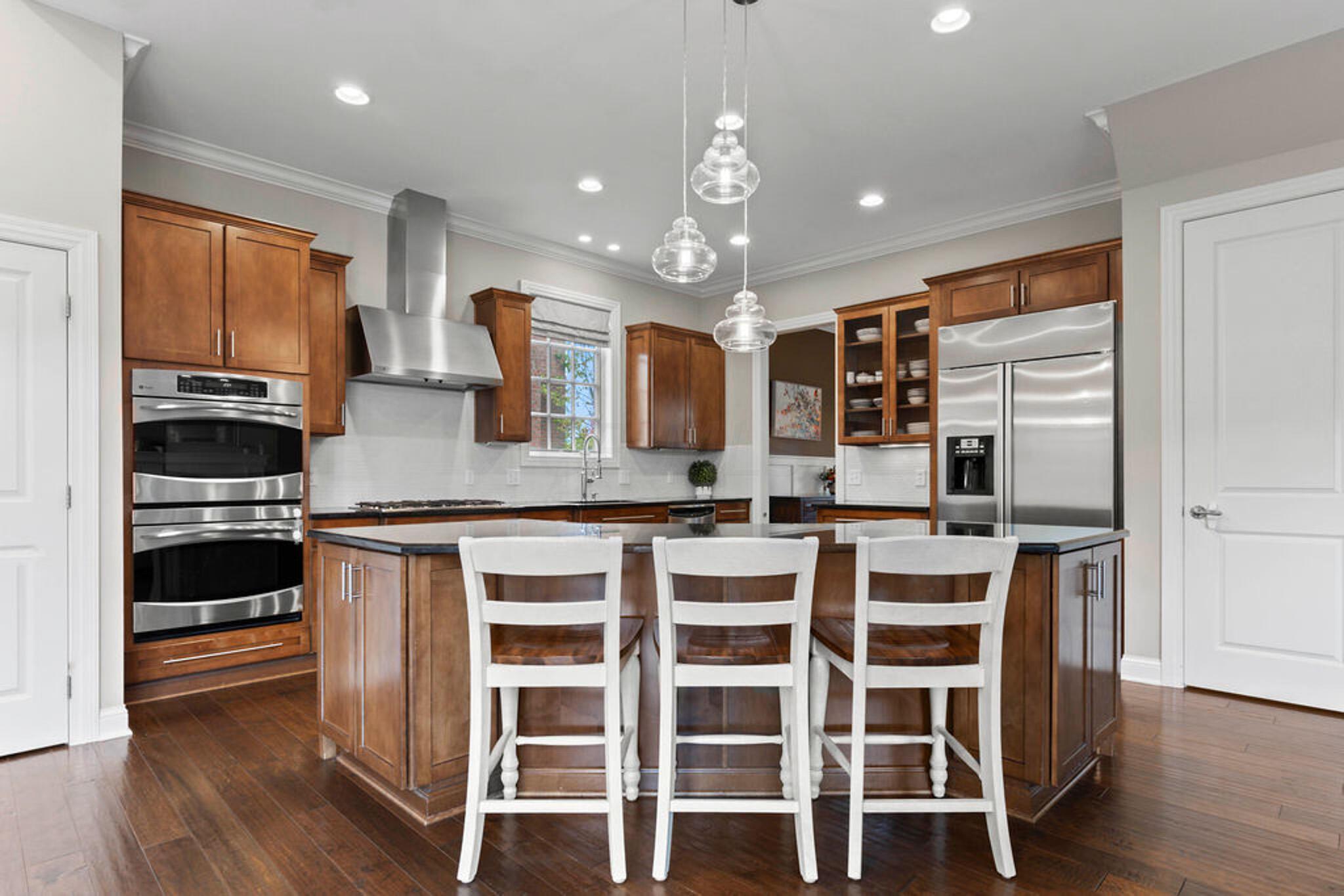 7255 Southfield Road New Albany, OH 43054 - Photo 5 of 44 Kitchen