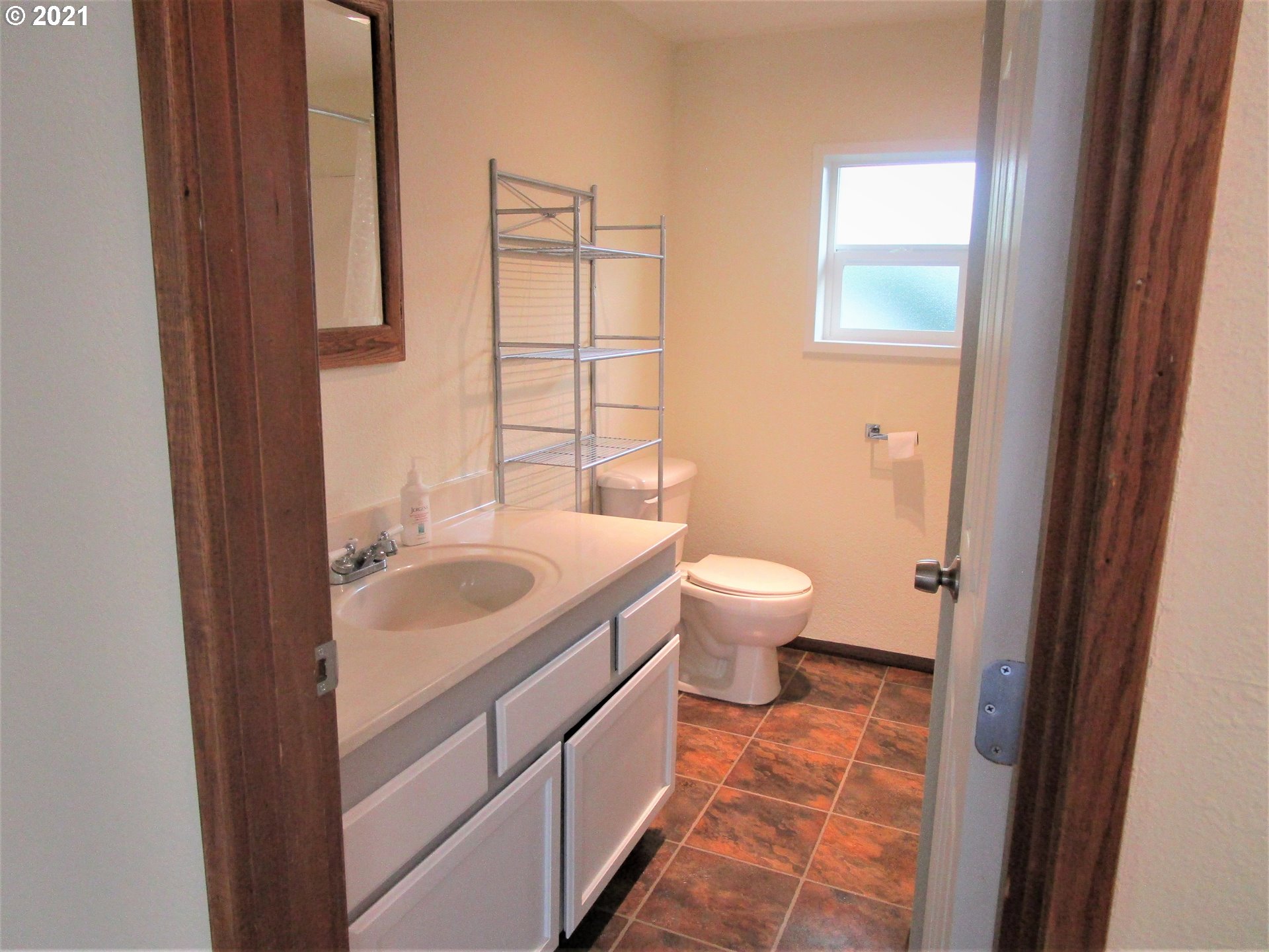 723 Bender Street Myrtle Point, OR 97458 - Photo 15 of 32 Gallery Image 15
