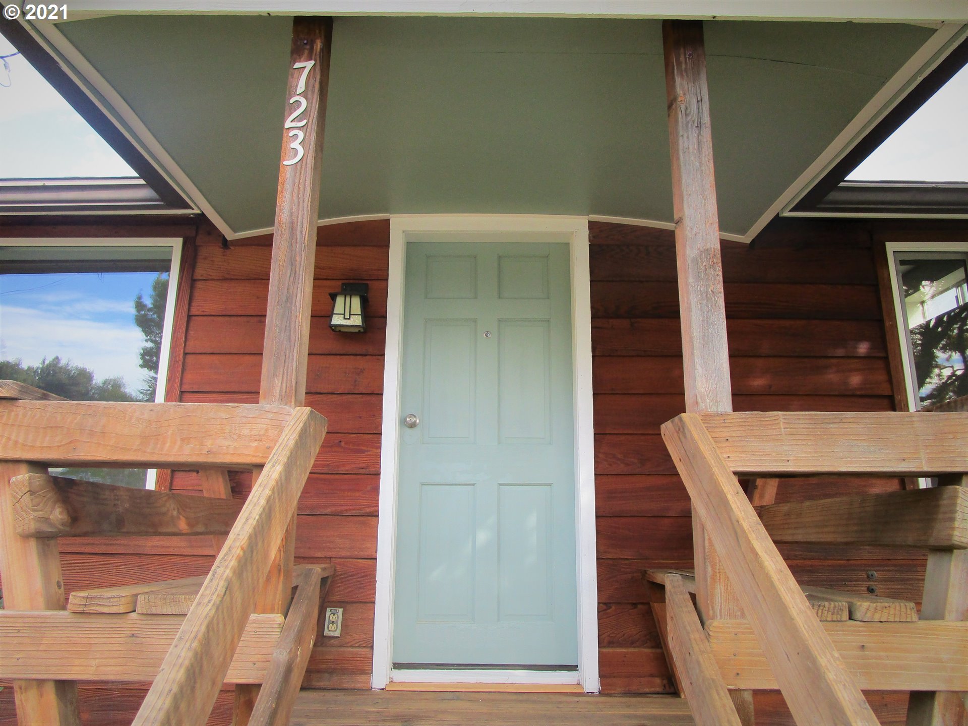 723 Bender Street Myrtle Point, OR 97458 - Photo 2 of 32 Gallery Image 2