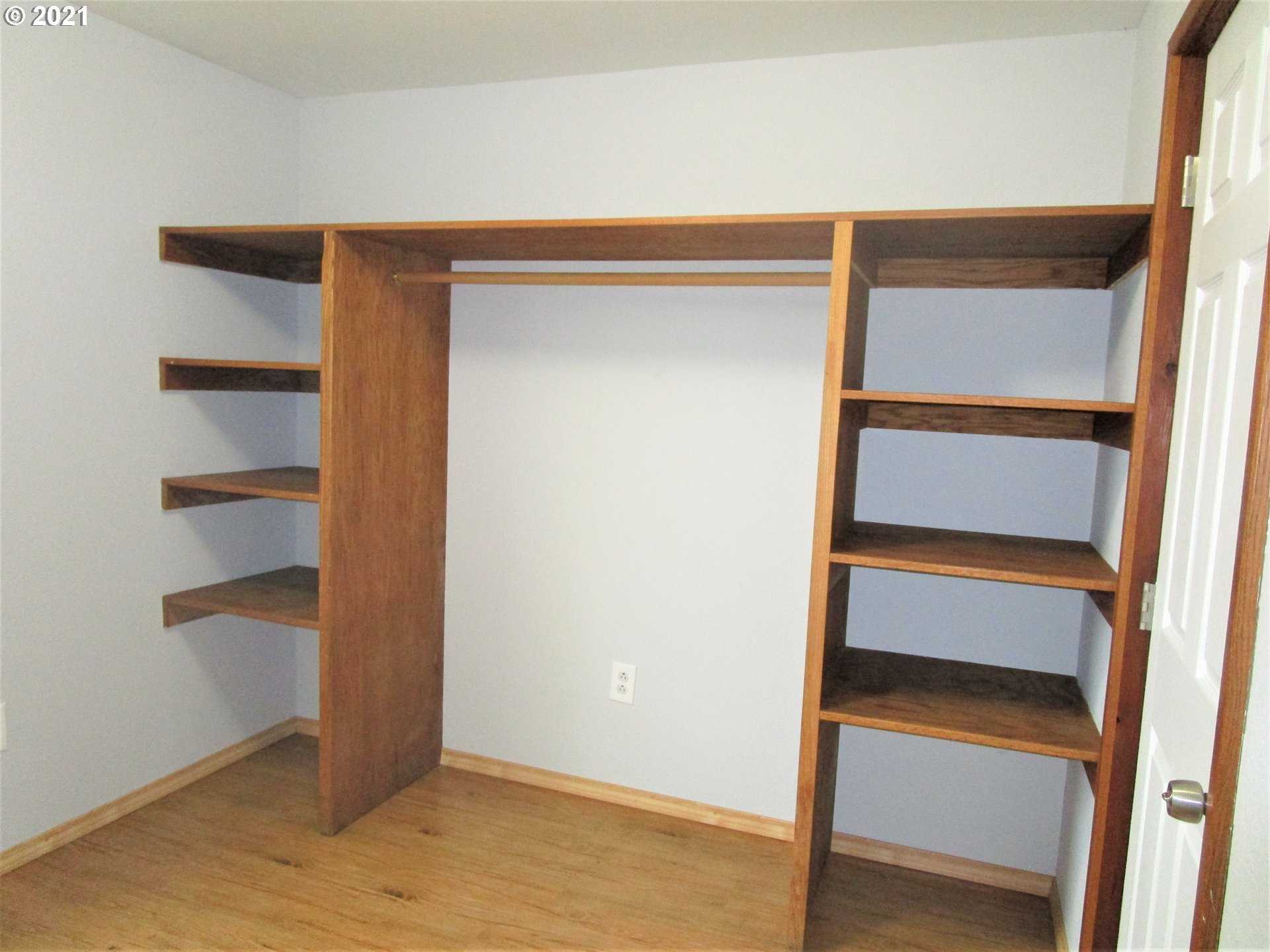 723 Bender Street Myrtle Point, OR 97458 - Photo 21 of 32 Gallery Image 21
