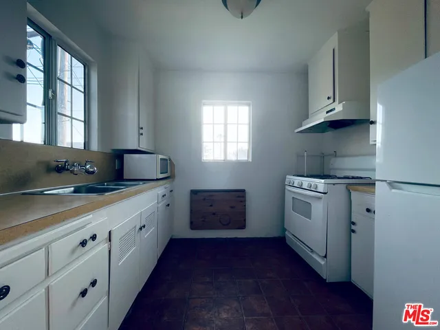 $2,000 | 2016 20th Street, Unit B, Santa Monica, CA 90404