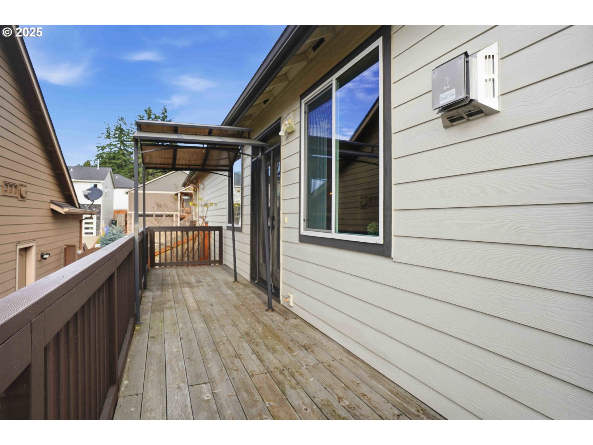 112 Summit View Avenue Southeast Salem, OR 97306 - Photo 39 of 47 a view of balcony and wooden floor