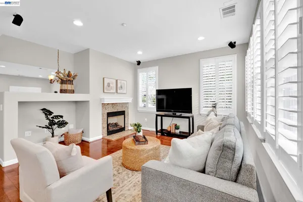 $1,225,000 | 6197 Yardley Lane, San Ramon, CA 94582