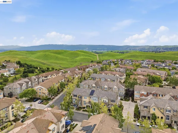 $1,225,000 | 6197 Yardley Lane, San Ramon, CA 94582