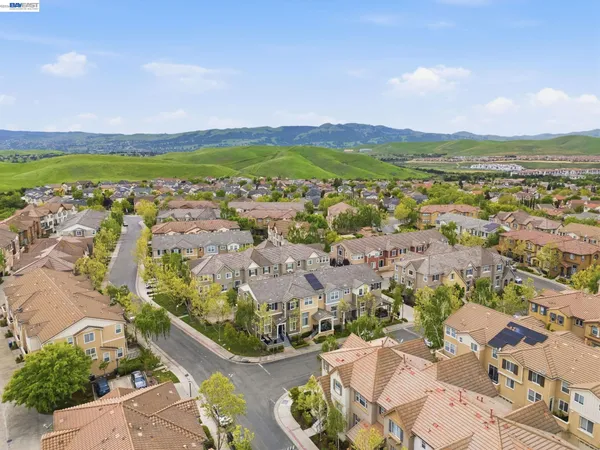 $1,225,000 | 6197 Yardley Lane, San Ramon, CA 94582