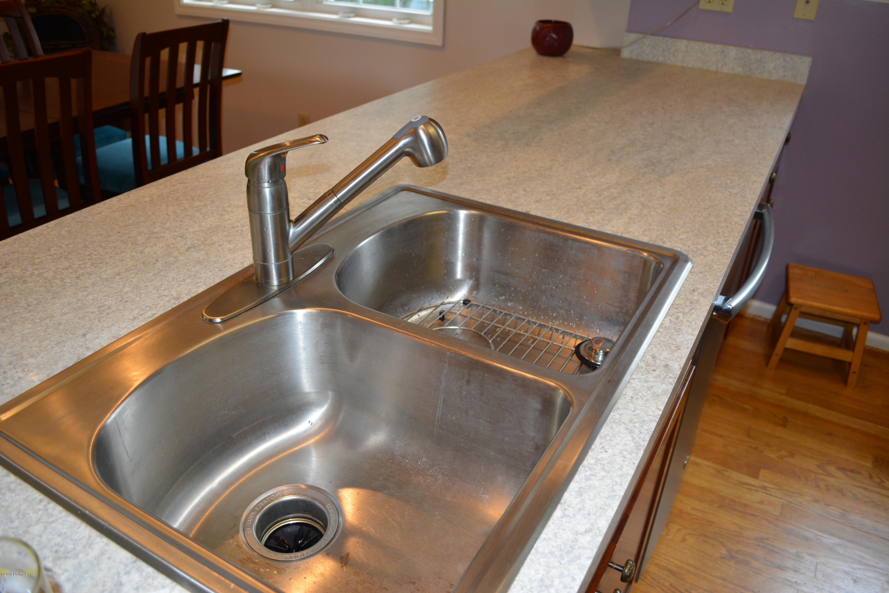 8223 Delido Road Louisville, KY 40219 - Photo 14 of 64 DSC_1683