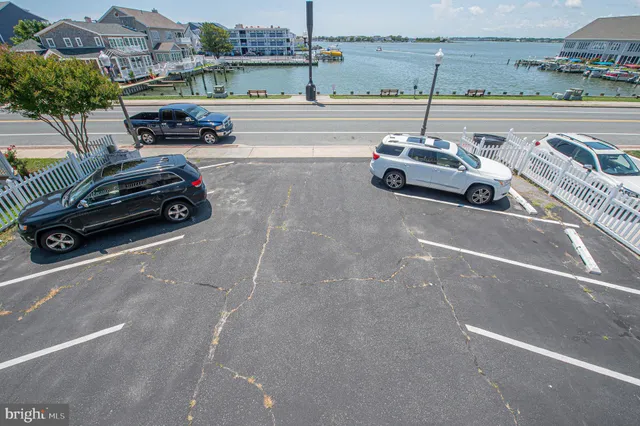 $1,995 | 318 Bayshore Drive, Unit C, Ocean City, MD 21842