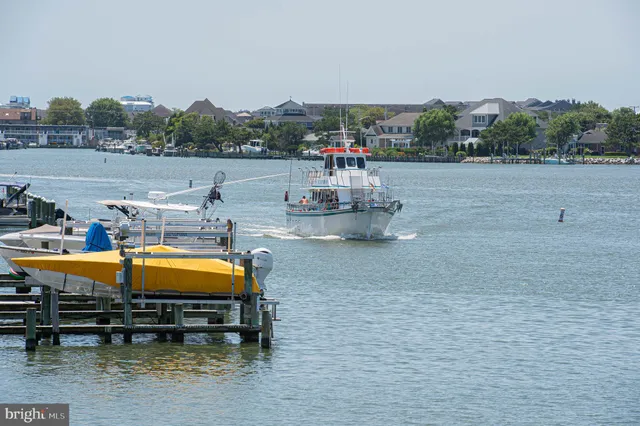 $1,995 | 318 Bayshore Drive, Unit C, Ocean City, MD 21842