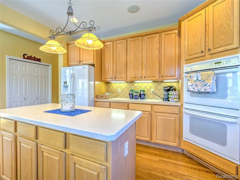 3903 Fawn Drive Rochester, MI 48306 - Photo 25 of 77 kitchen6.jpg