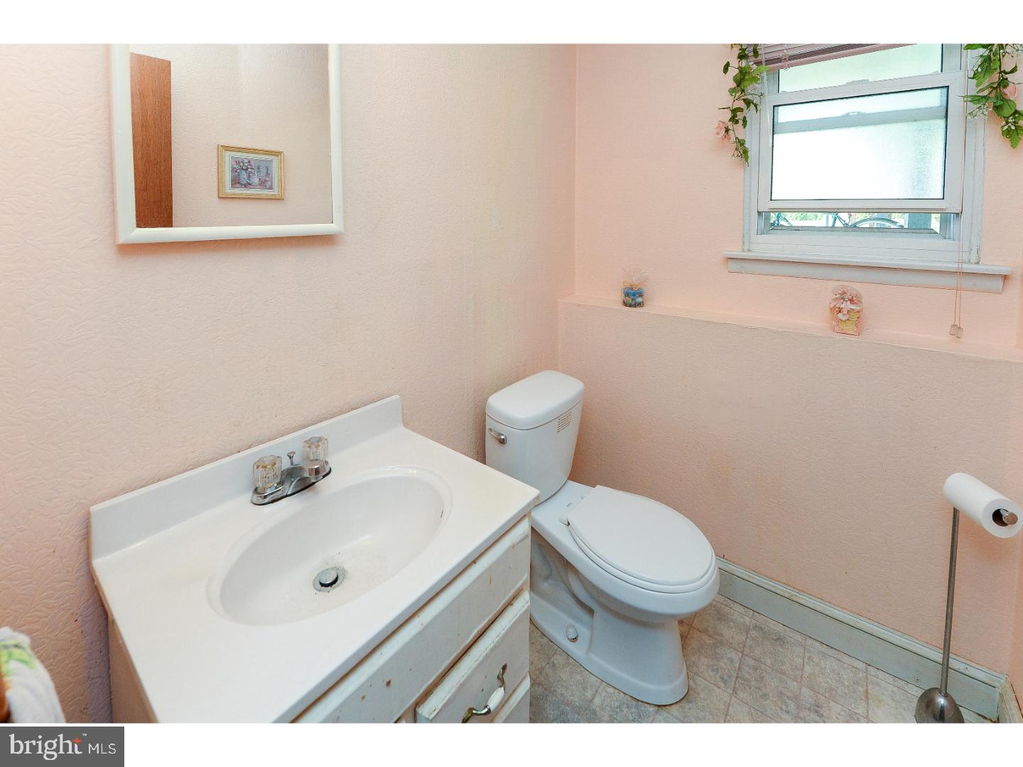 520 Fordham Road Woodbury Heights, NJ 08097 - Photo 13 of 25 Half Bath