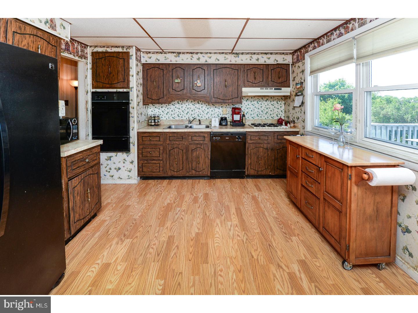 520 Fordham Road Woodbury Heights, NJ 08097 - Photo 10 of 25 Kitchen