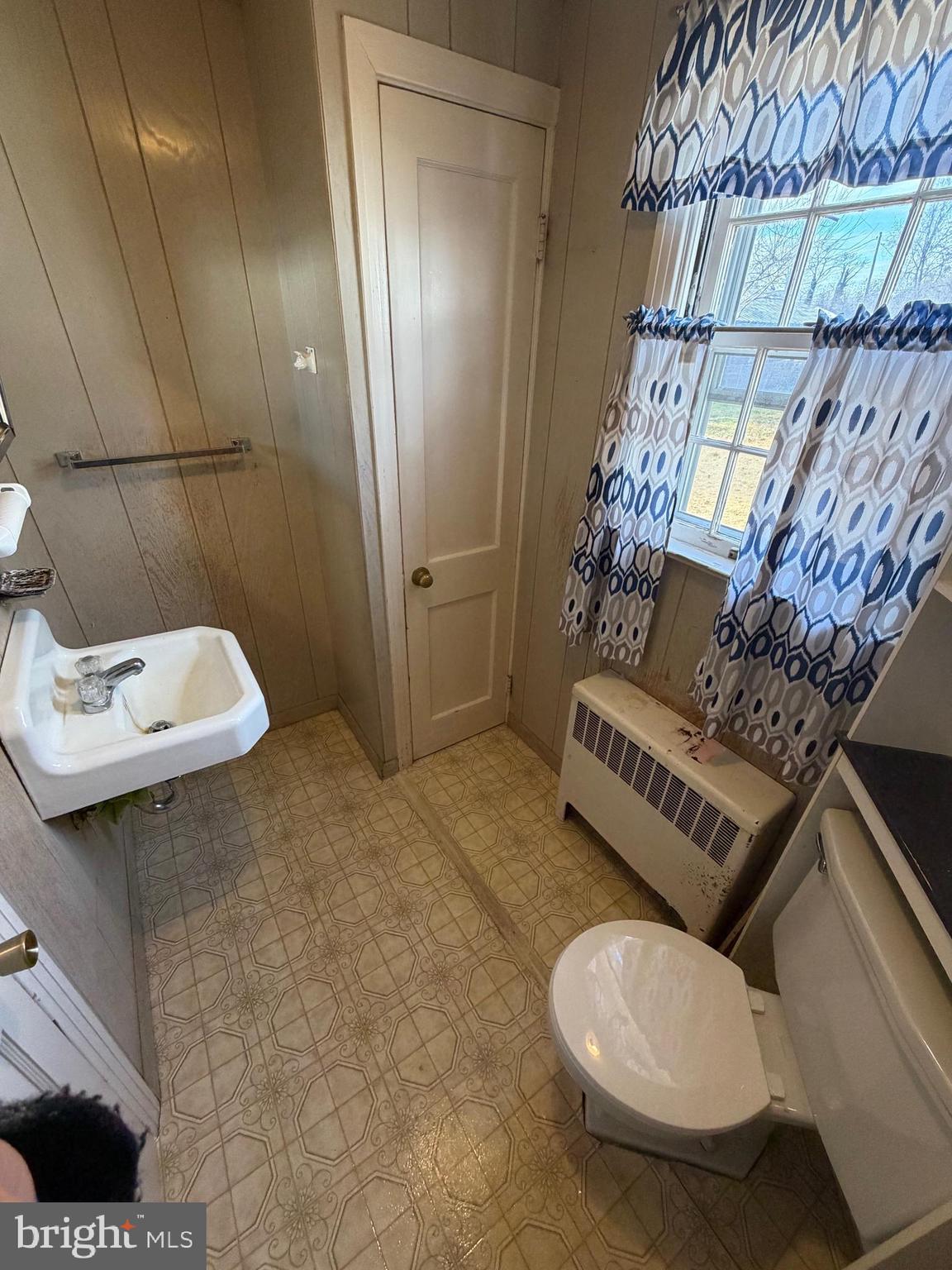7203 Benedict Avenue Benedict, MD 20612 - Photo 8 of 23 a bathroom with a toilet