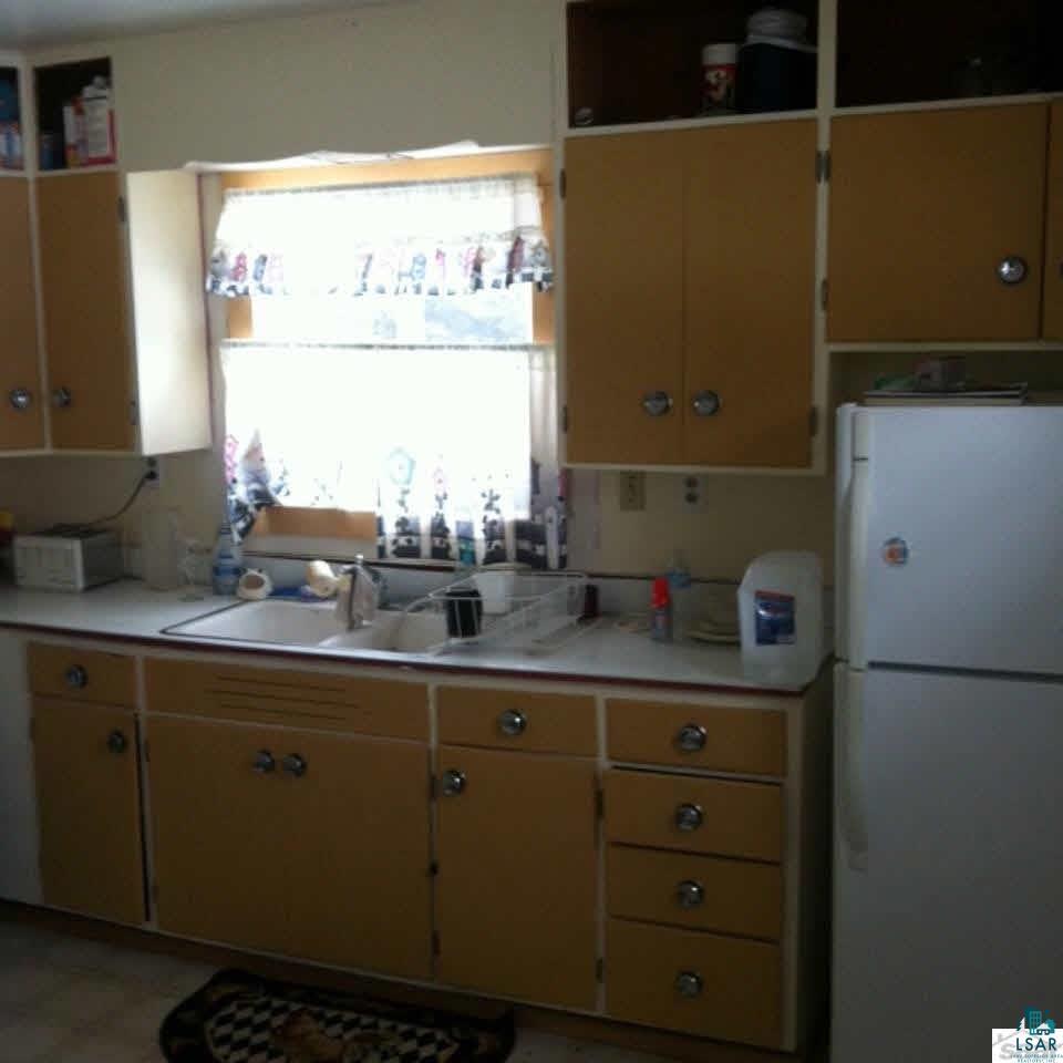 25100 Holmes Road Mason, WI 54856 - Photo 3 of 7