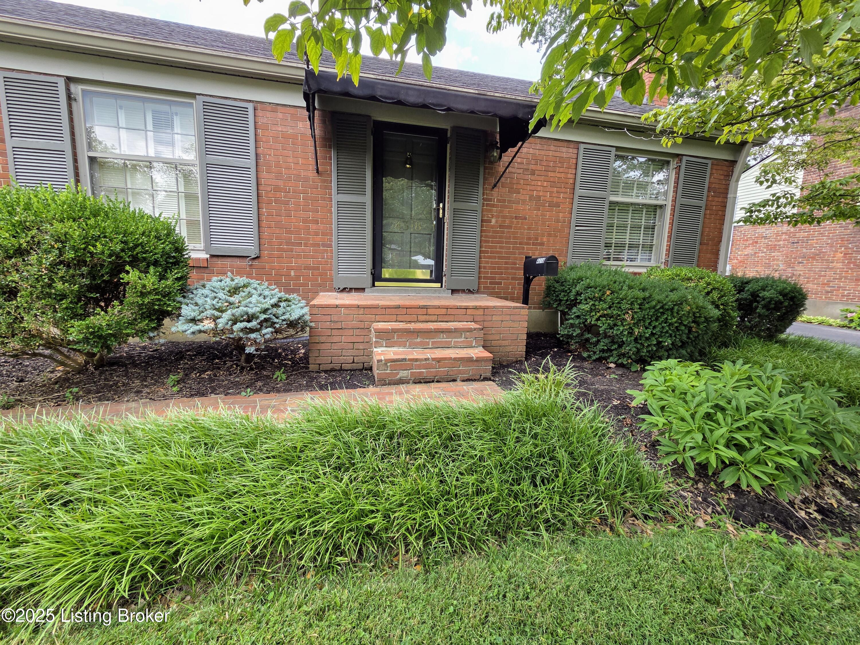 4318 Wingate Road Louisville, KY 40207 - Photo 4 of 50 1000001759