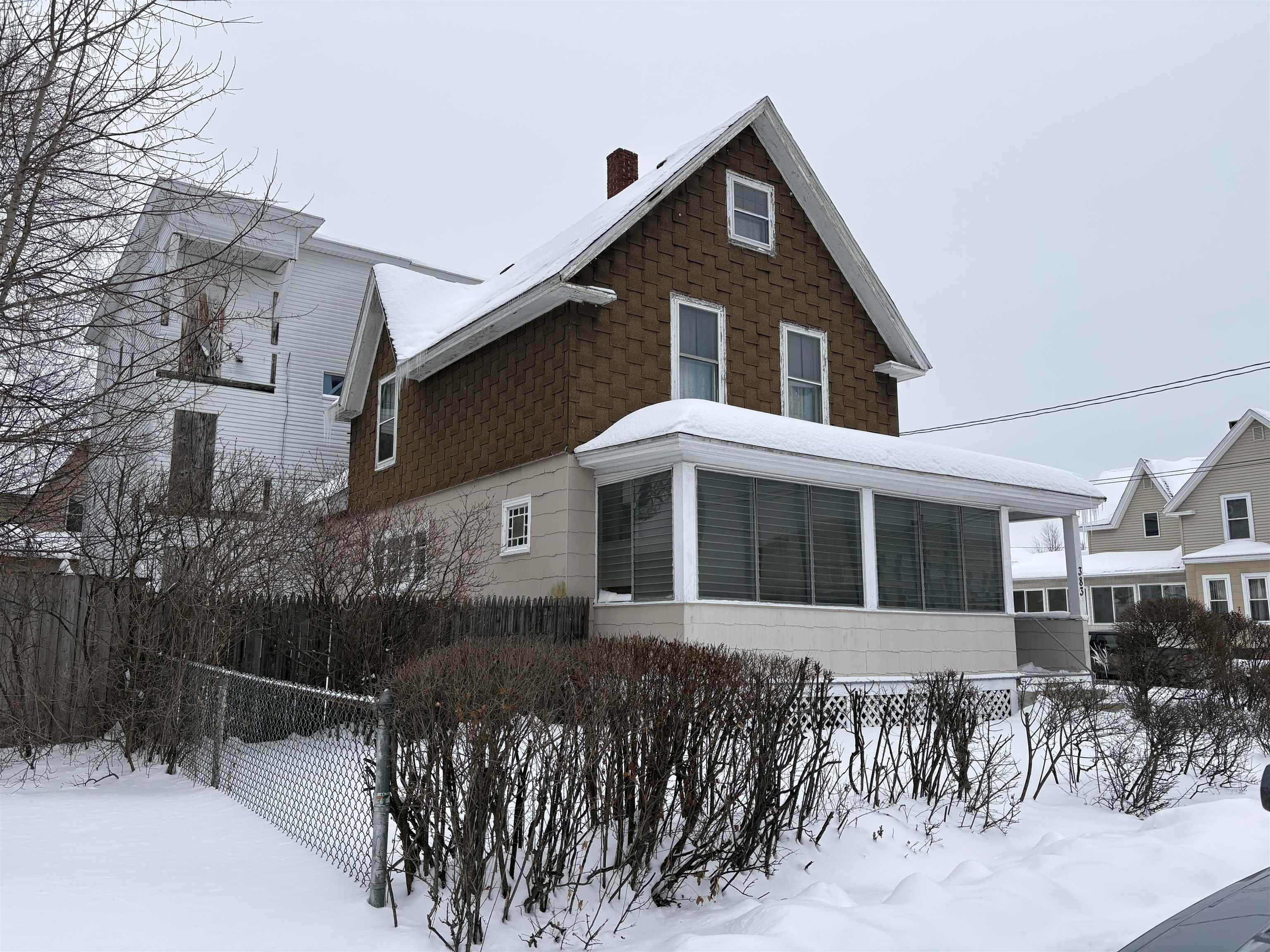 383 Wilson Street Manchester, NH 03103 - Photo 3 of 22