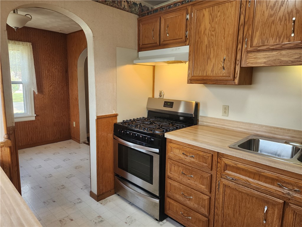565 North Lake Shore Drive Decatur, IL 62521 - Photo 9 of 35 Gallery Image 9