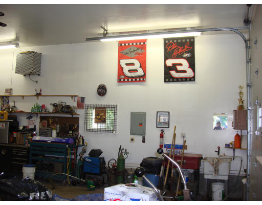 12 Manchonis Road Wilbraham, MA 01095 - Photo 11 of 26 Gallery Image 11