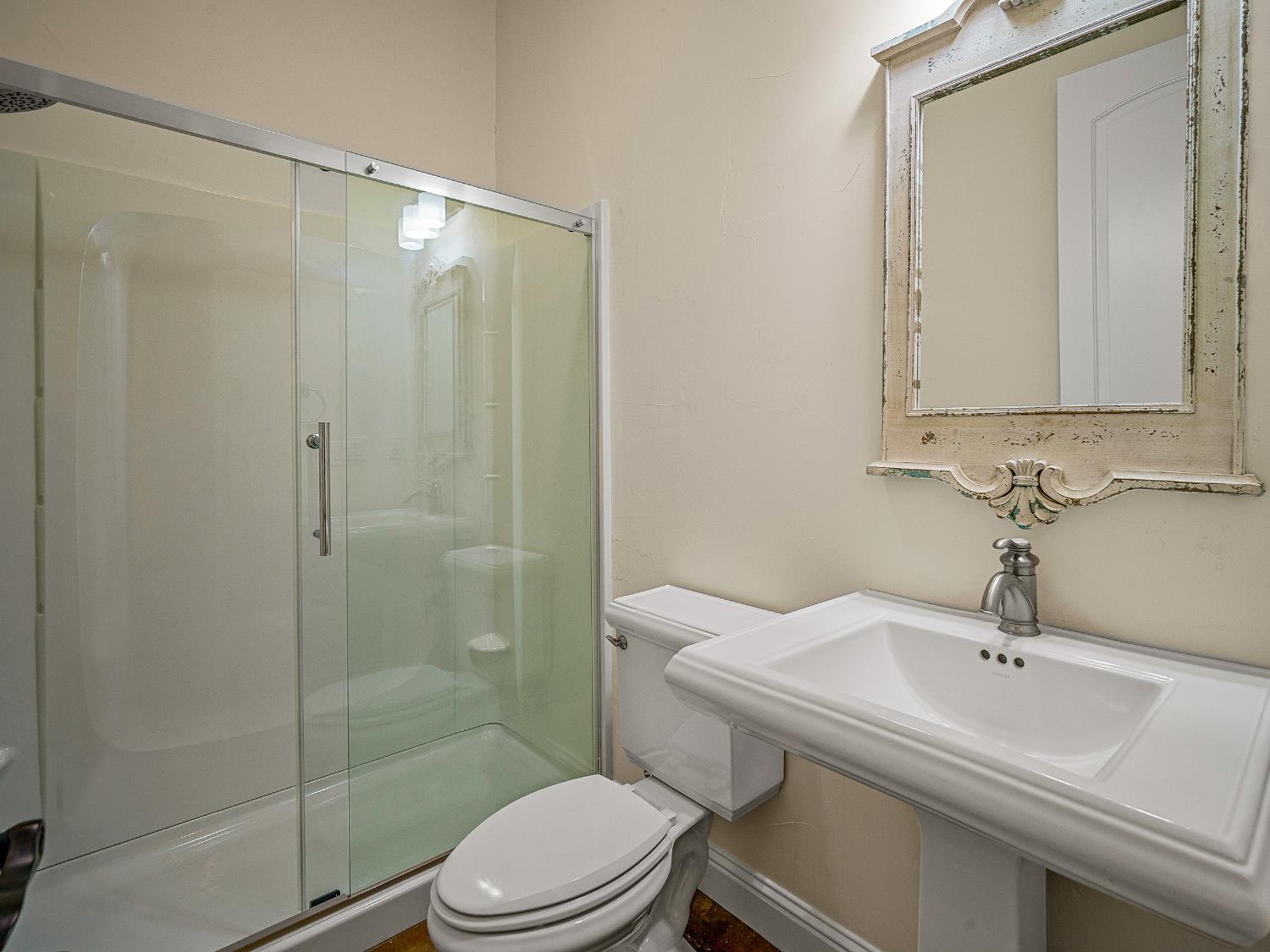 7055 Ridge Road Newcastle, CA 95658 - Photo 19 of 58 Main house downstairs full bath