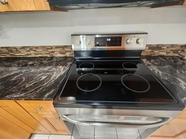 $215,000 | 4384 Northwest 9th Avenue, Unit 191D, Deerfield Beach, FL 33064