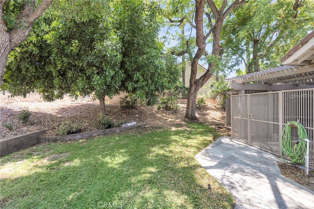 11322 Breithorn Court Riverside, CA 92503 - Photo 36 of 41