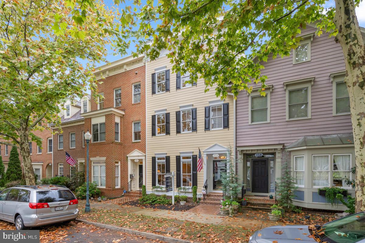 354 Hart Road Gaithersburg, MD 20878 - Photo 3 of 66 Gallery Image 3