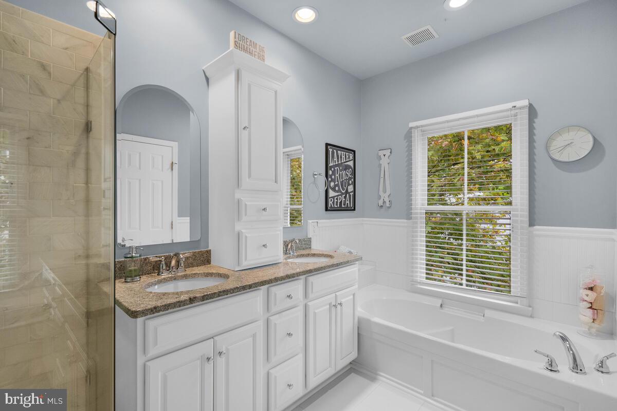 354 Hart Road Gaithersburg, MD 20878 - Photo 31 of 66 Upper Level 2 - Renovated Primary Bathroom