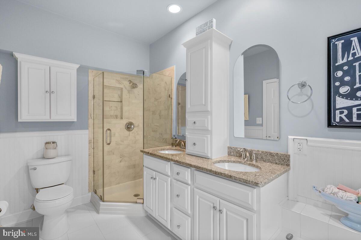 354 Hart Road Gaithersburg, MD 20878 - Photo 32 of 66 Upper Level 2 - Renovated Primary Bathroom