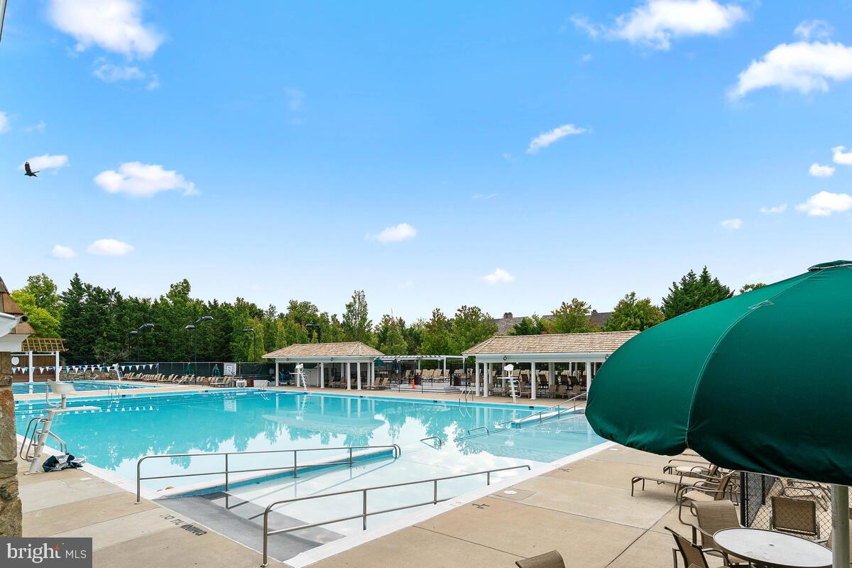 354 Hart Road Gaithersburg, MD 20878 - Photo 51 of 66 Kentlands Pool
