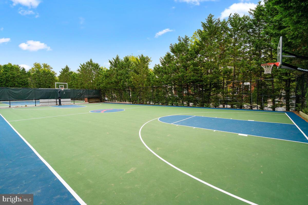 354 Hart Road Gaithersburg, MD 20878 - Photo 54 of 66 Basketball Courts
