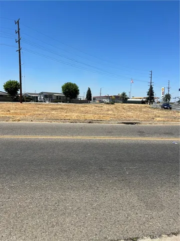 $249,999 | 1 M Street, Tulare, CA 93274