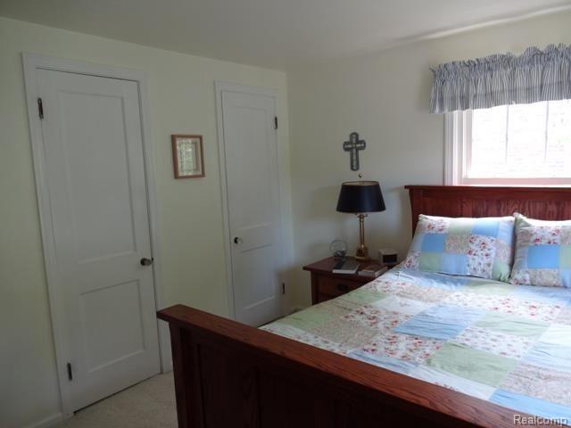 282 Kerby Road Grosse Pointe, MI 48236 - Photo 9 of 17 282 Kerby MBR #2.jpg