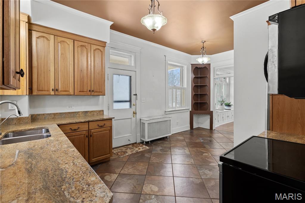 1106 Washington Avenue Alton, IL 62002 - Photo 19 of 46