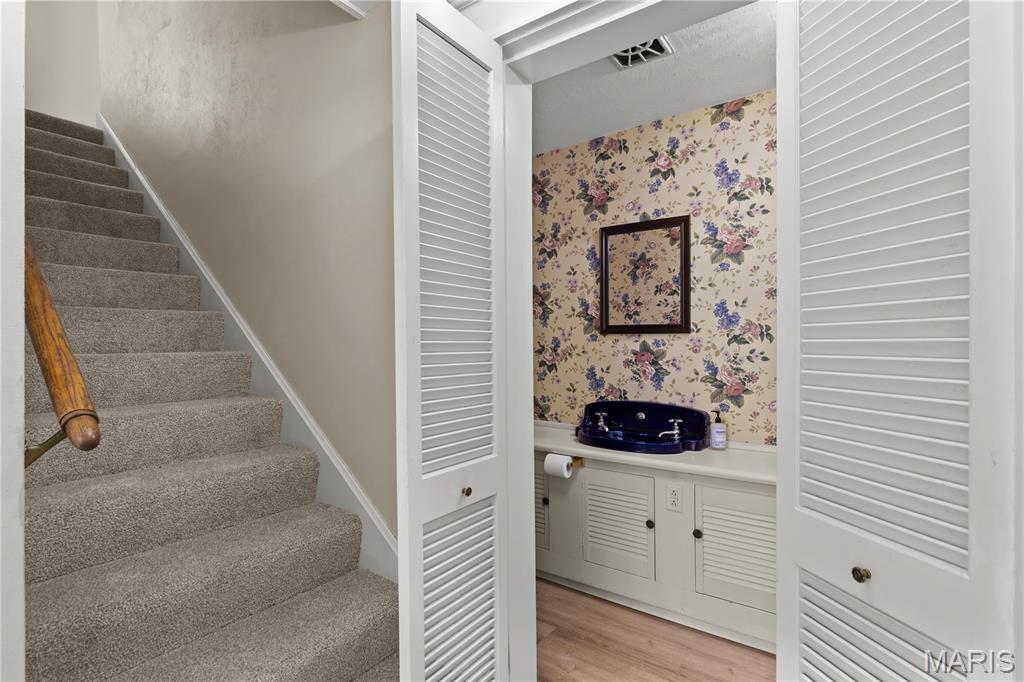 1106 Washington Avenue Alton, IL 62002 - Photo 25 of 46