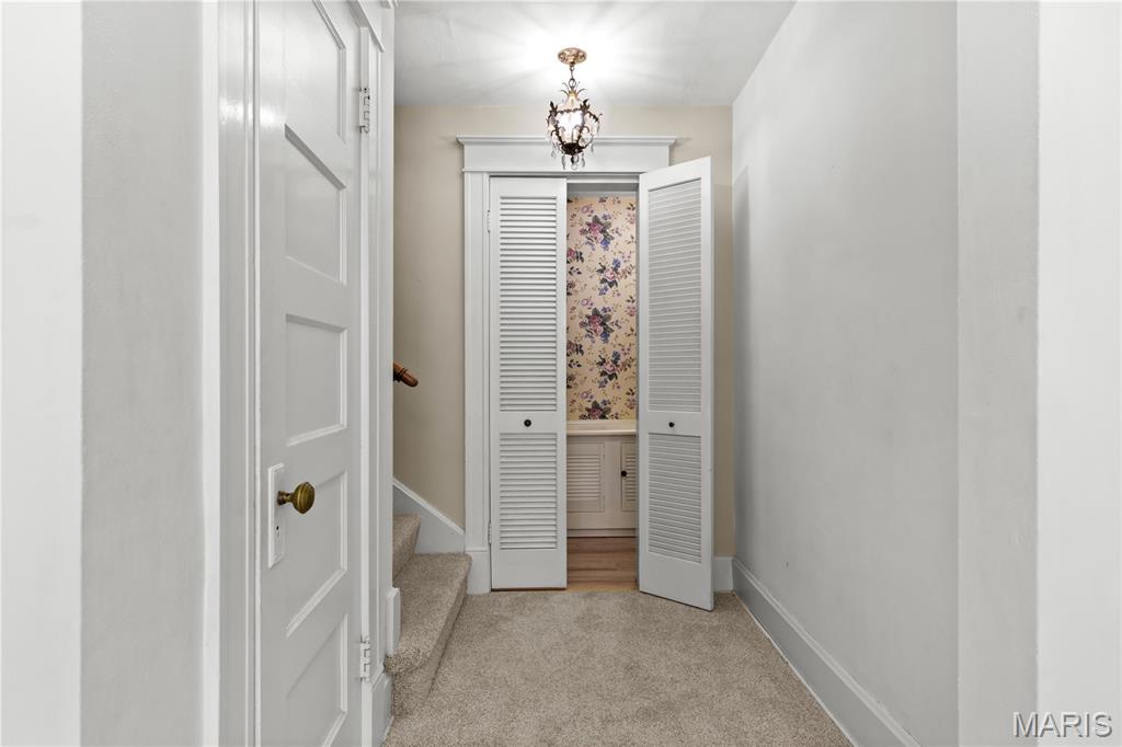 1106 Washington Avenue Alton, IL 62002 - Photo 8 of 46