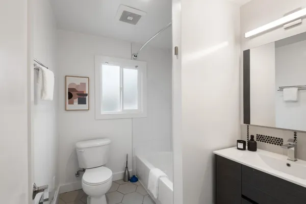 $985,000 | 4020 West Street, Emeryville, CA 94608