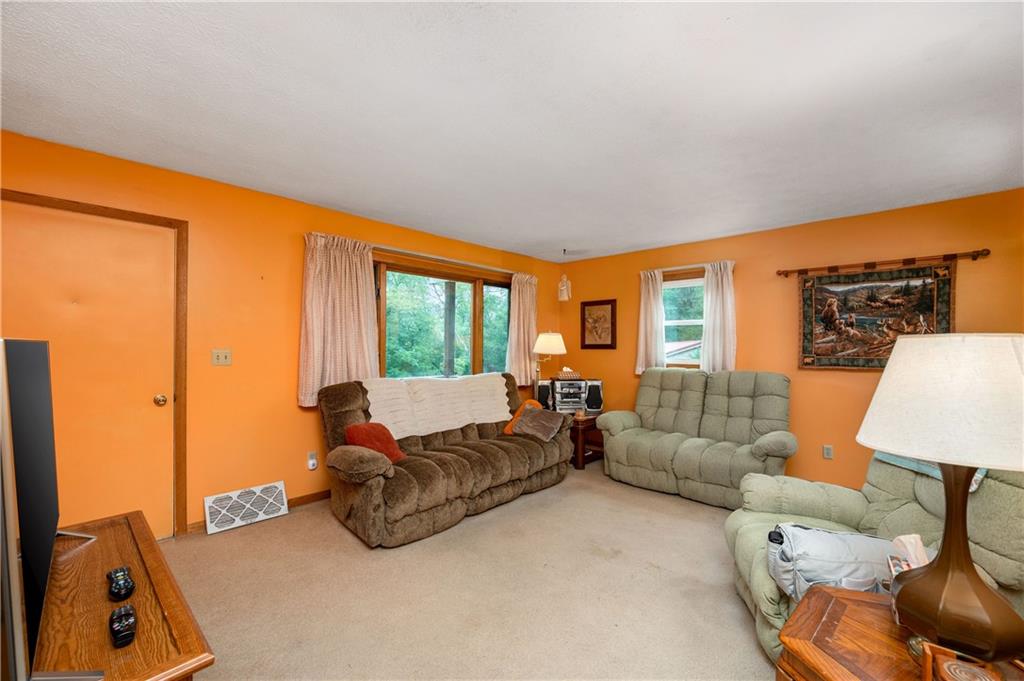 141 McShane Road Fenelton, PA 16034 - Photo 9 of 39 Gallery Image 9