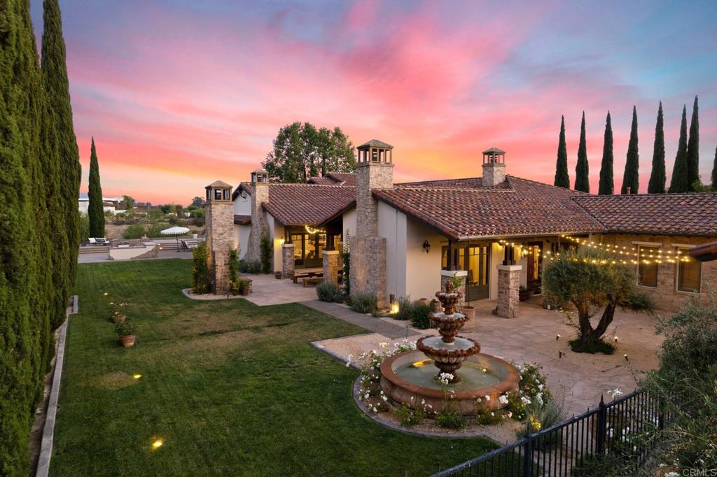 2908 Gate 5 Place Chula Vista, CA 91914 - Photo 59 of 63 a front view of a house with garden