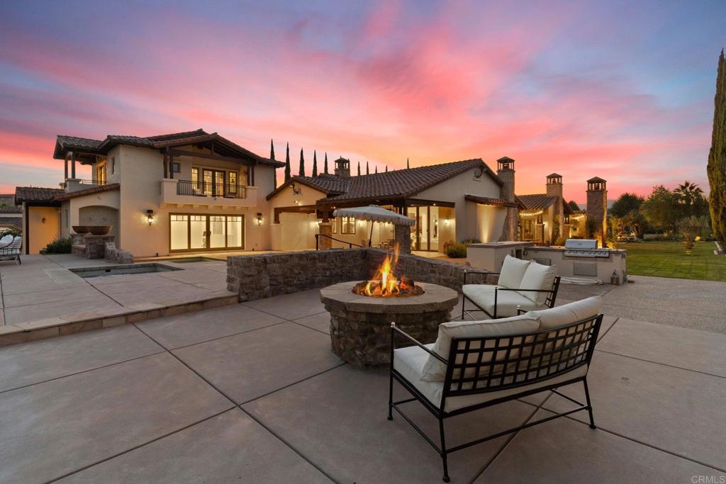2908 Gate 5 Place Chula Vista, CA 91914 - Photo 60 of 63 a view of a chairs and table in the patio